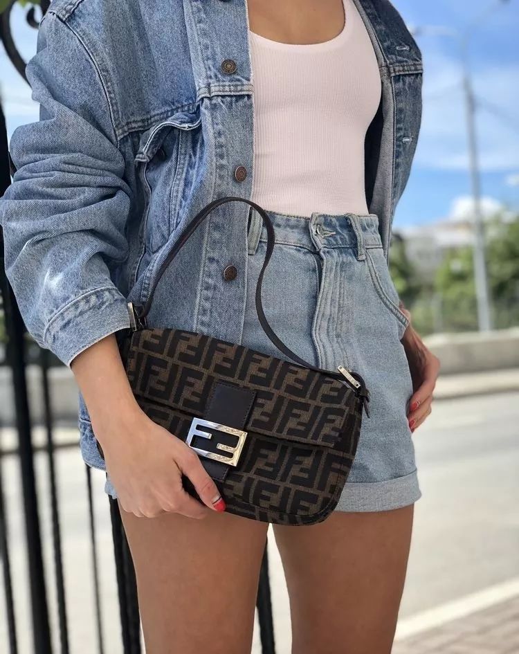 圣罗兰包包腋下包,lv包包腋下包新款