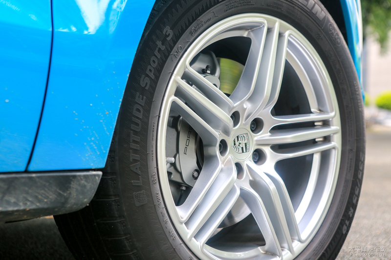 2019款保时捷macans运动suv之选 (2022款保时捷macan s深度试驾2.9t)