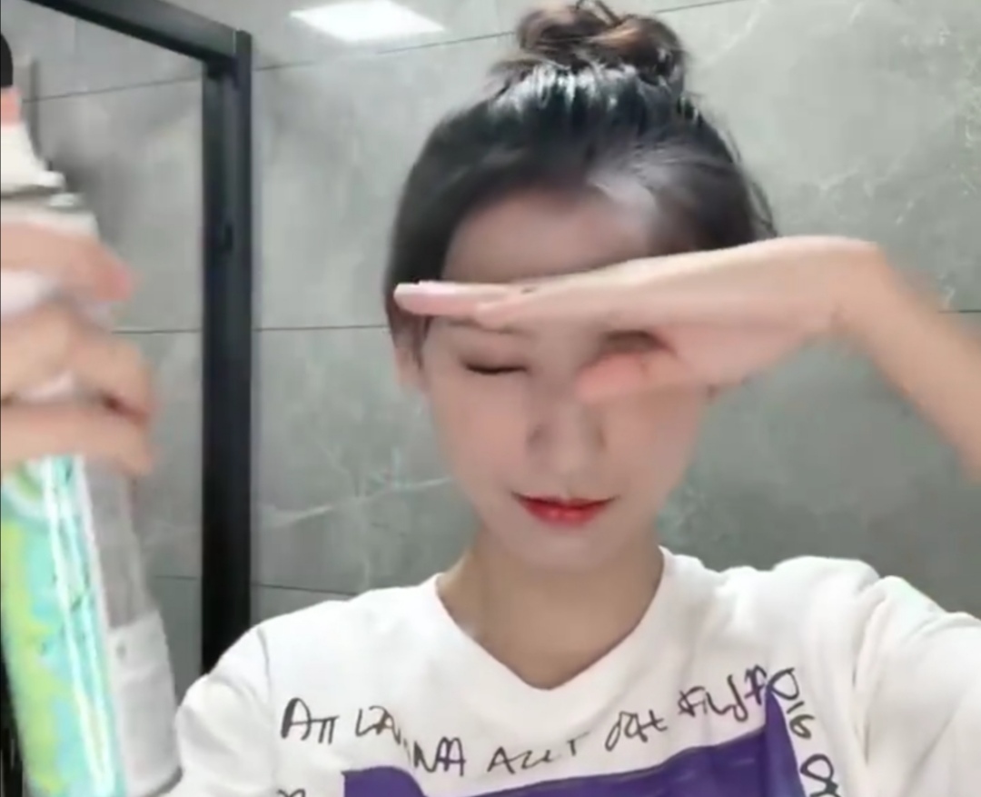 刘海总出油怎么办不用工具,张予曦的八字刘海教程