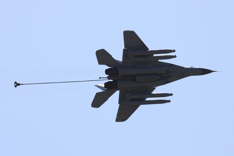 舰载机米格29k好用吗,米格29k舰载机与苏33舰载机