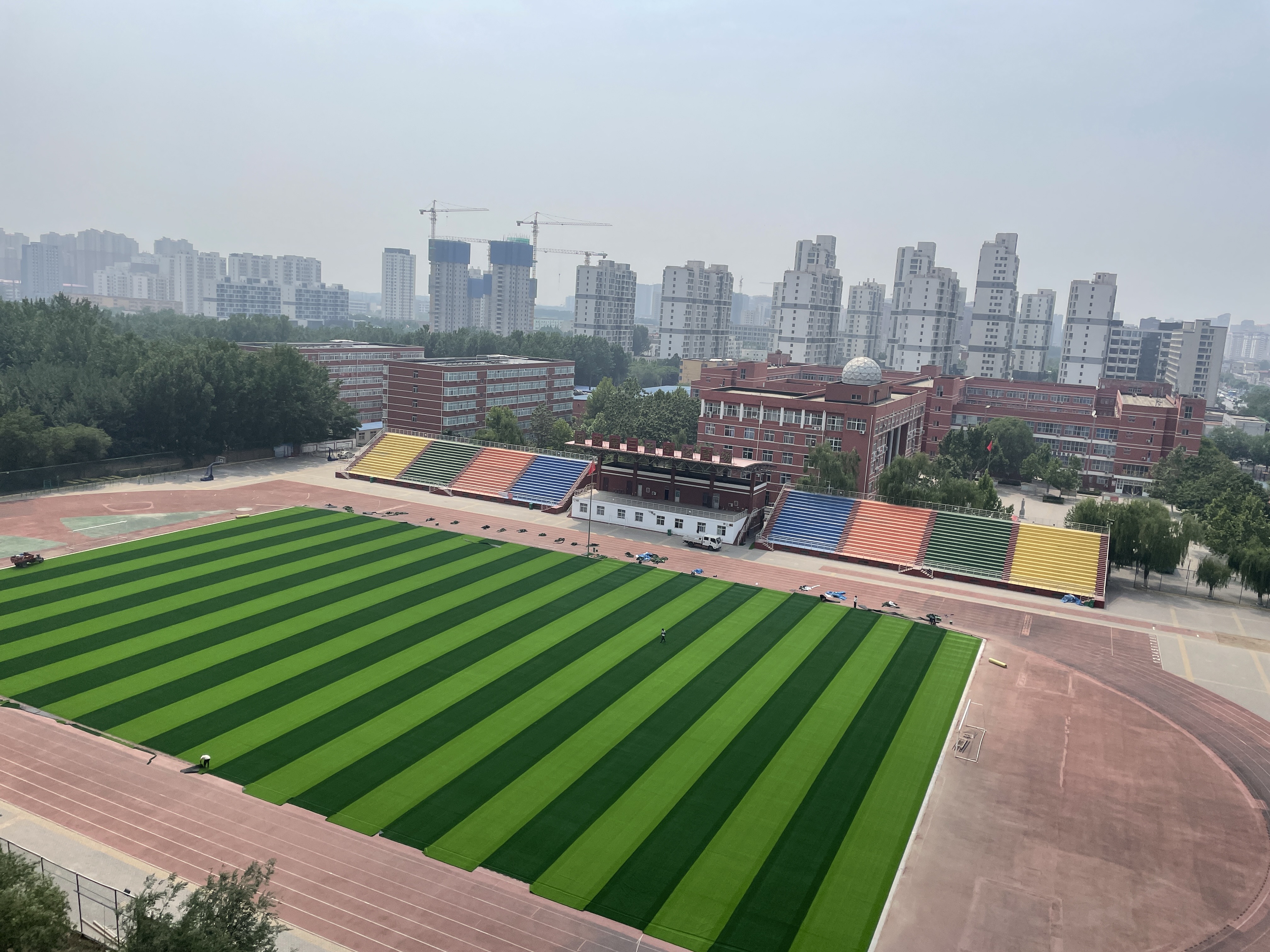 固安四中足球场,固安九鼎三中