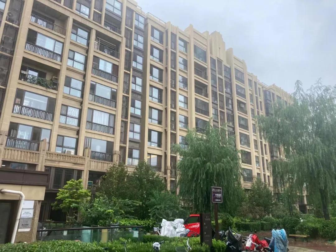 75㎡报价354万地铁500米旁边是万达我劝你谨慎入手