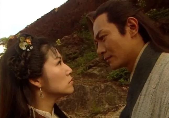 老梁谈金庸给人物起名,金庸起名用什么字好