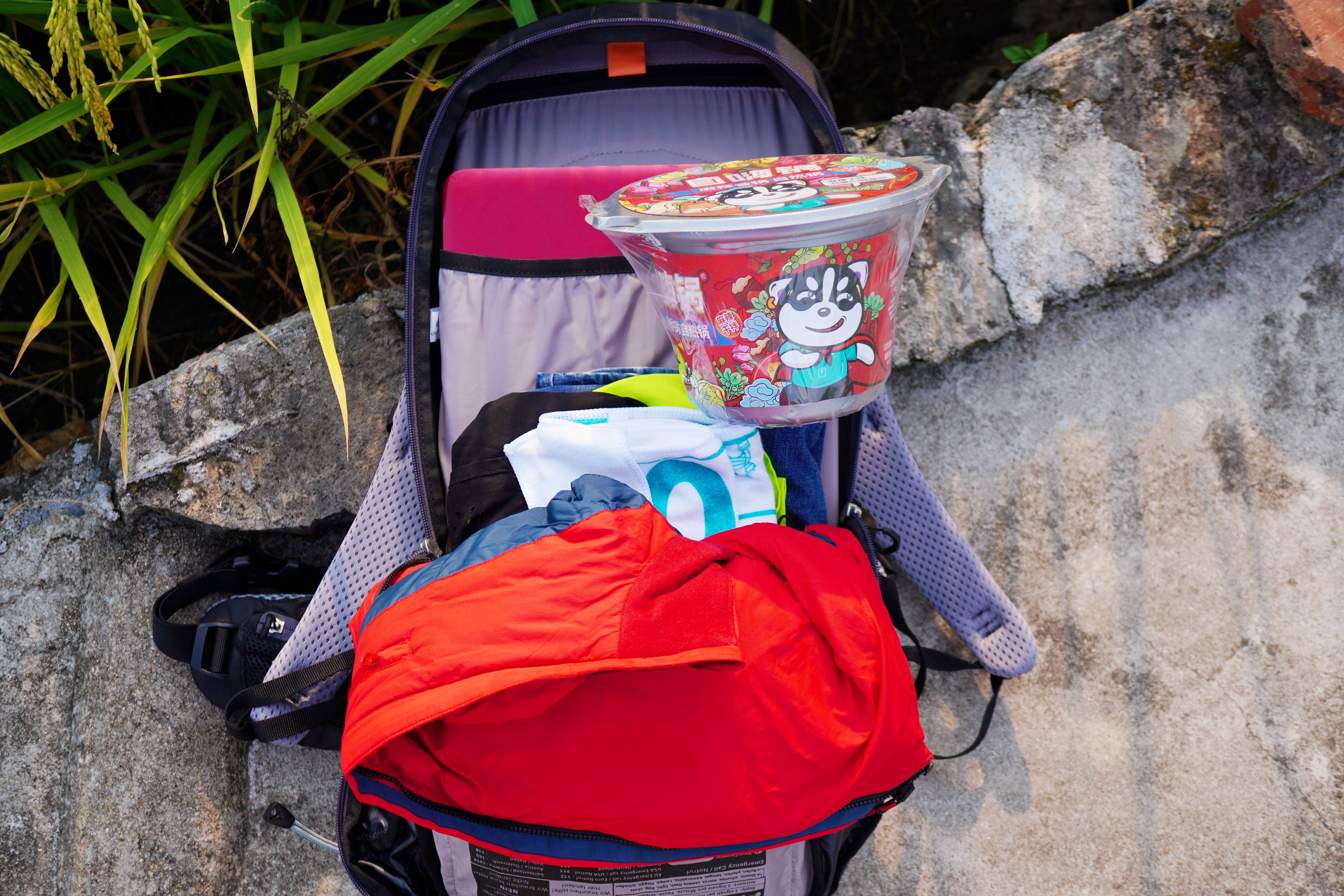 有容乃大，轻便上身——多特福特拉HIKING徒步旅行28L双肩背包