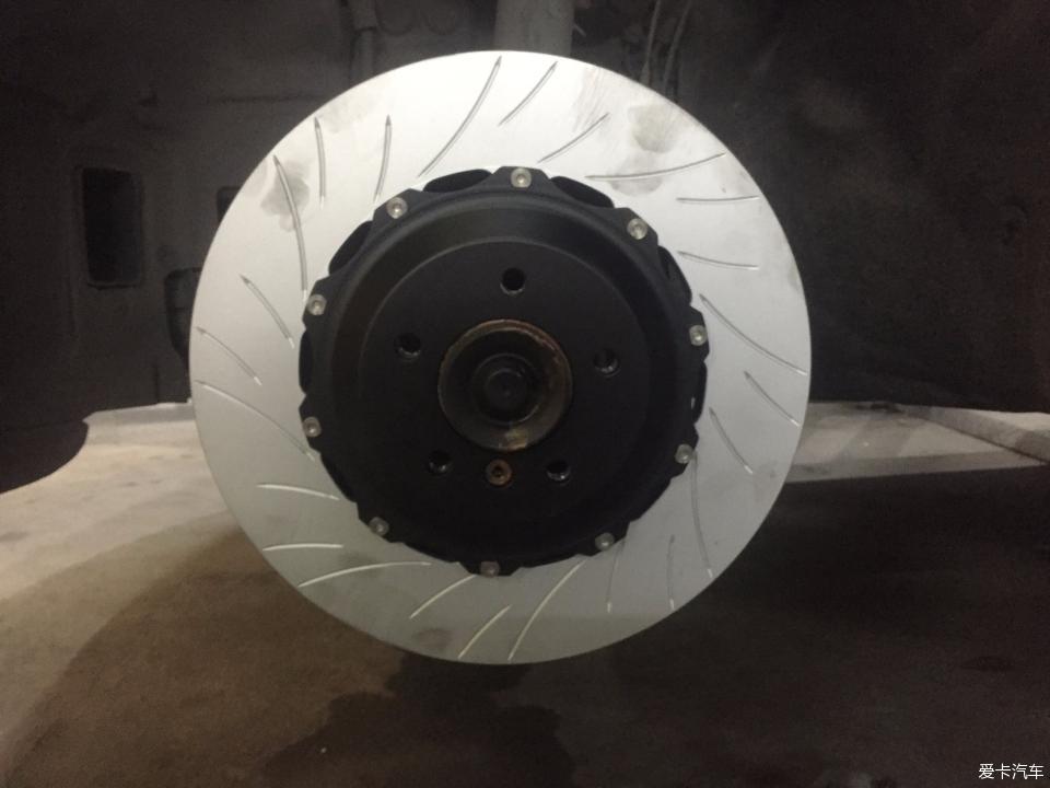 宝马3系换tei刹车,宝马3系的自动刹车功能测试