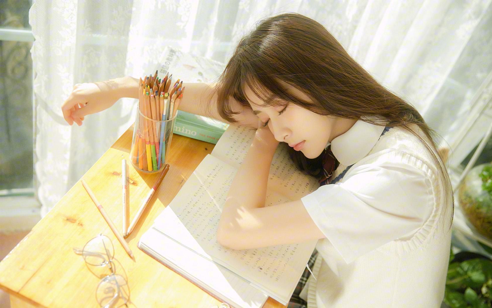 护肤是一门学问,美容护肤小窍门解决日常肌肤难题