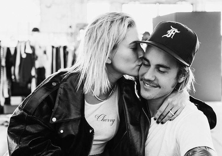 比伯晒太阳,比伯晒照