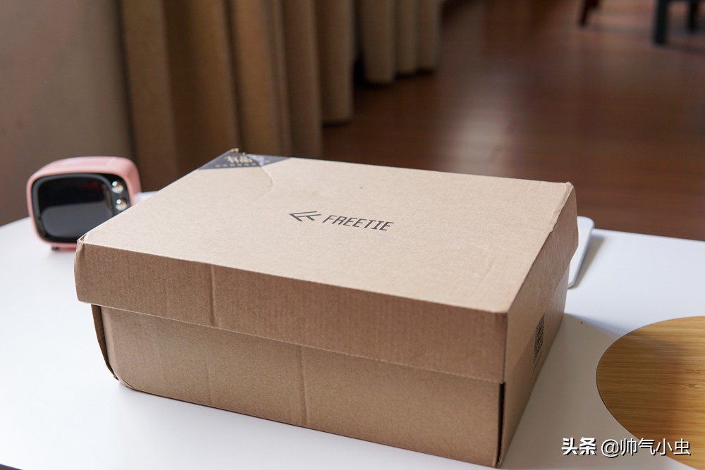 包邮试穿高档软底凉鞋,小米有品freetie缓震超轻运动鞋