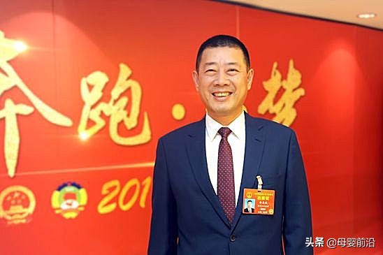 飞鹤冷友斌：*局破**品牌桎梏，国产奶粉“城寨渐兴”