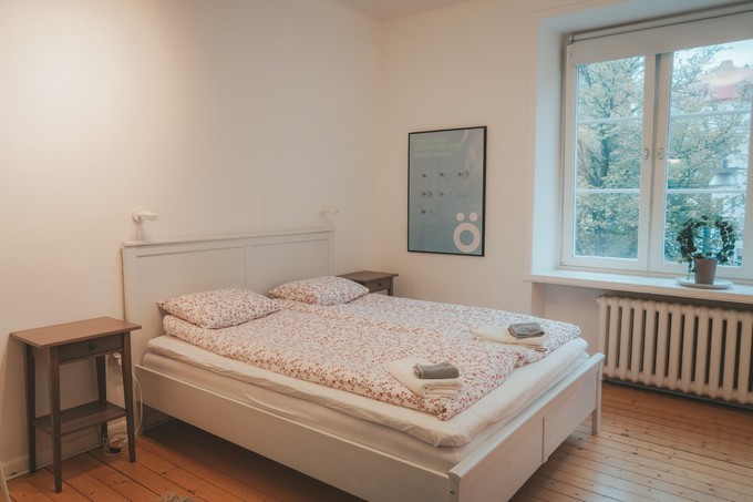 去哥德堡需要带当地钱吗,去卡塔尔必买