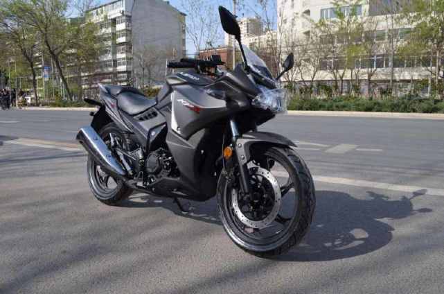 身高185适合什么仿赛摩托车,高个子摩托车推荐入门级仿赛