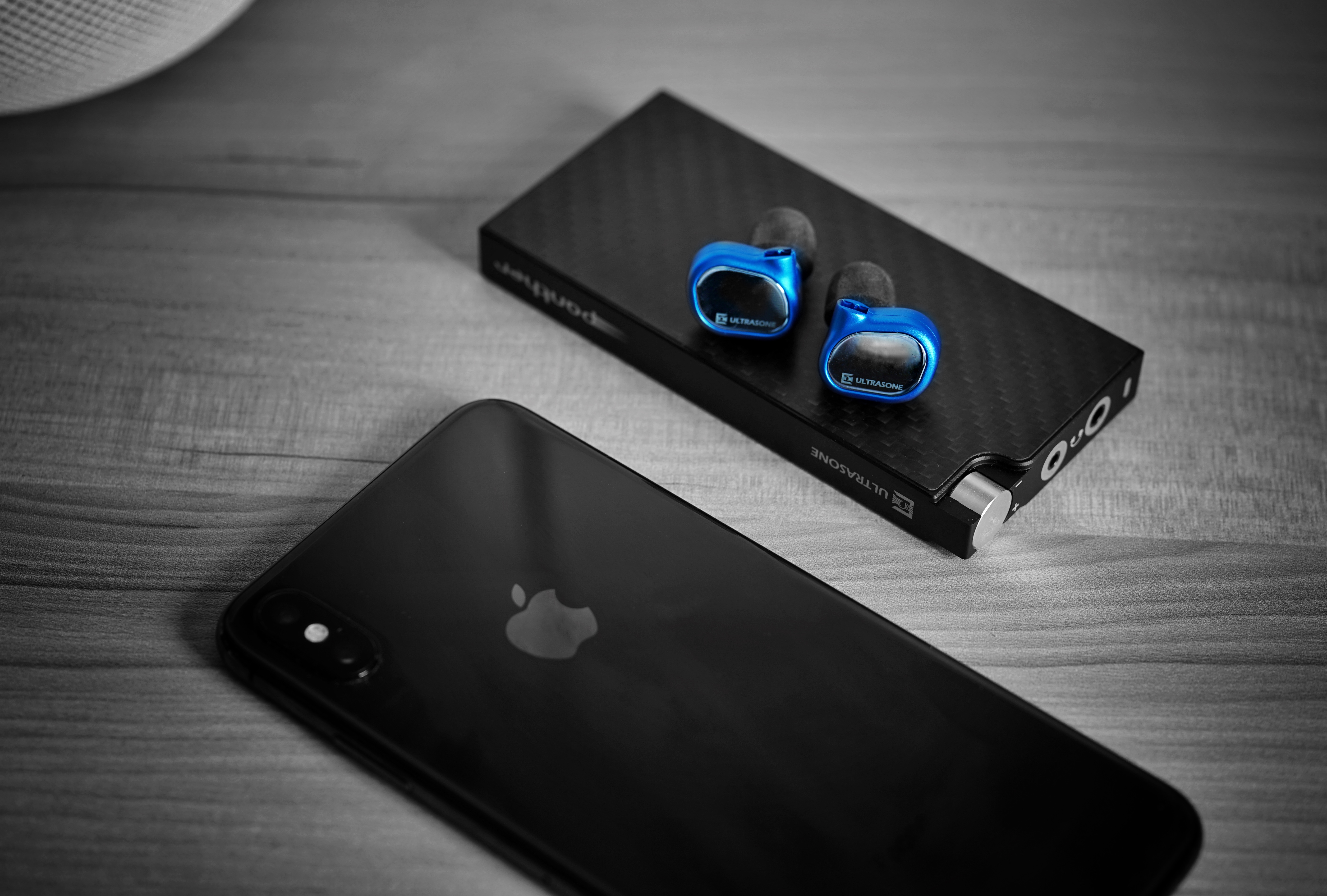 德奥最后的动人声音！极致用三万元打造的蓝宝石耳塞