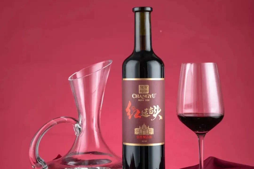 十年酝酿一瓶酒,只为您“红运当头”