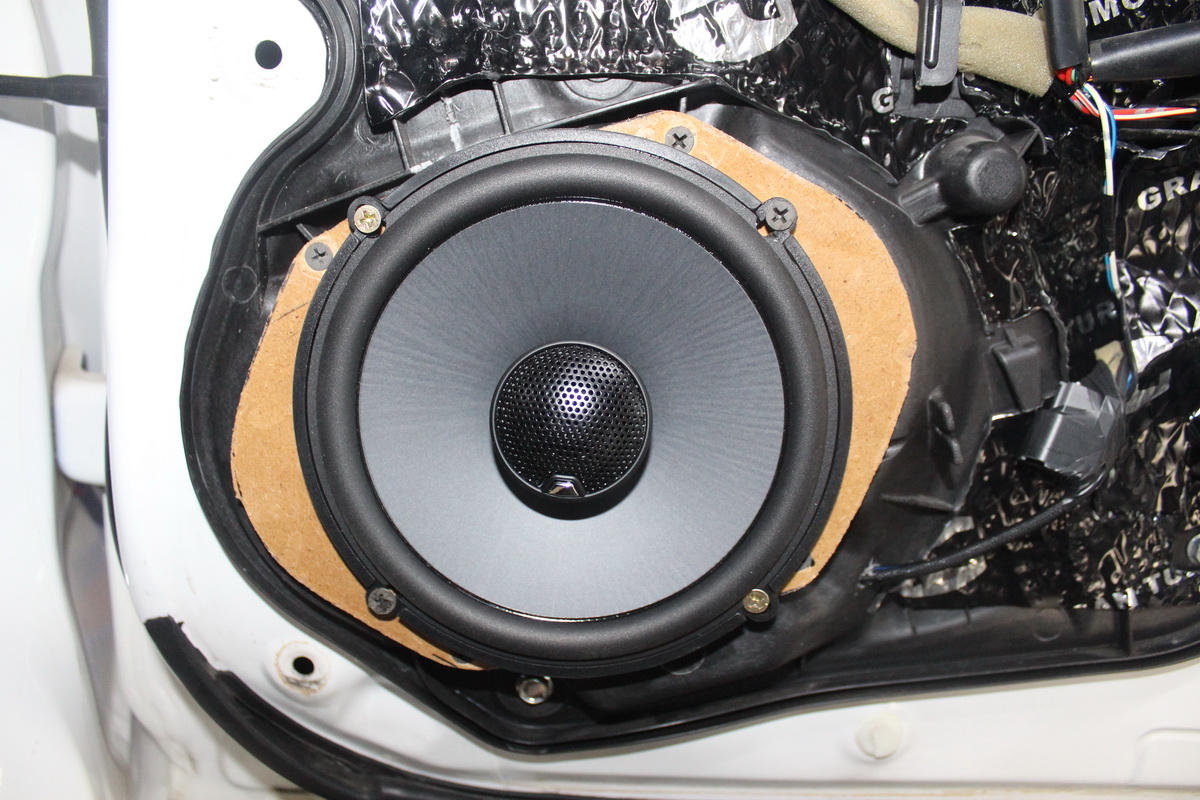 一套jbl原车车载音响多少钱,整套jbl音响