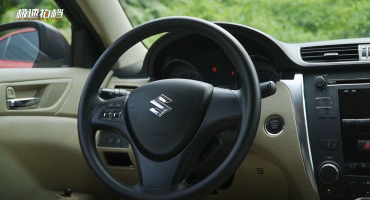 其实铃木旗下也有很多经典车型,铃木十大经典车型