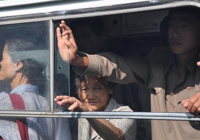 直击：朝鲜人的衣、住、行