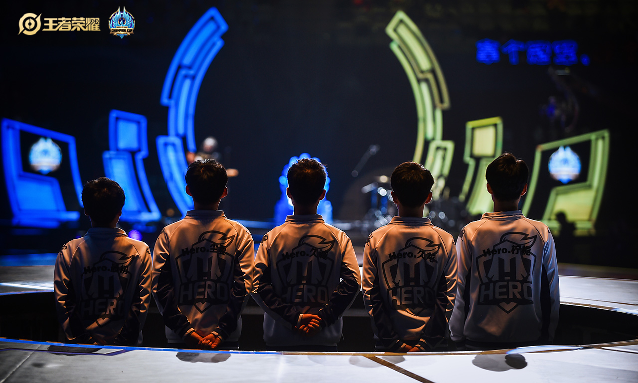 宝藏男孩Hero.柠栀：我可以冷面张扬，我也可以知善存恩