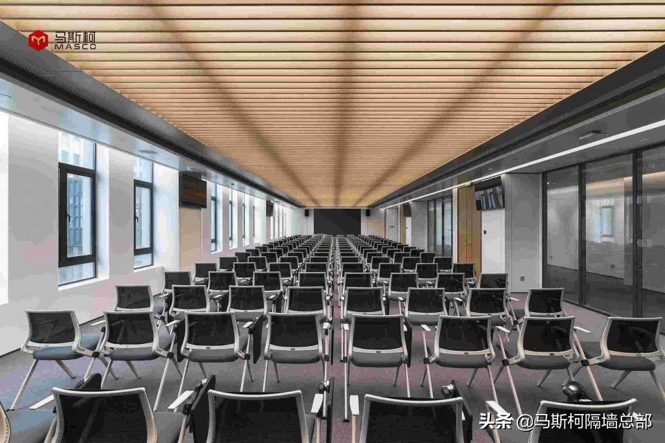 办公室防火玻璃隔断图片,办公室断桥铝防火大玻璃隔断