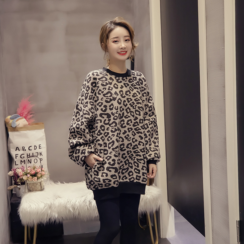 带帽卫衣推荐秋冬穿搭,秋冬中长款长袖卫衣穿搭技巧