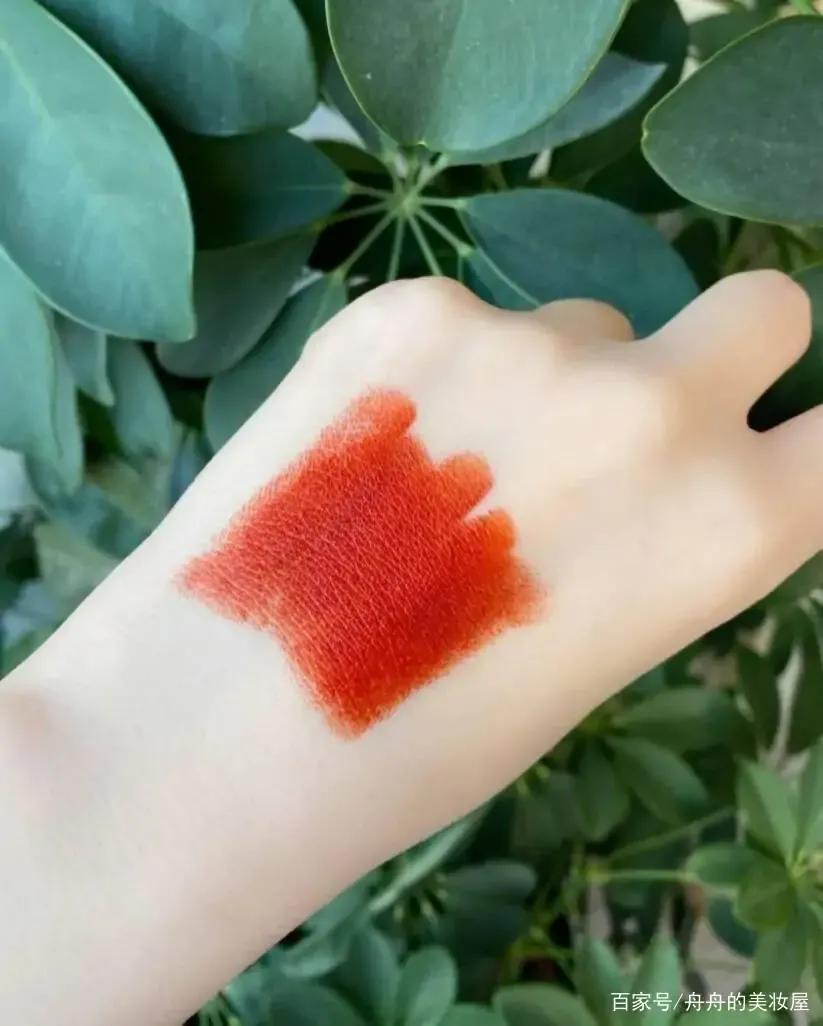 女孩子喜欢什么礼物,女孩子喜欢什么礼物10元内