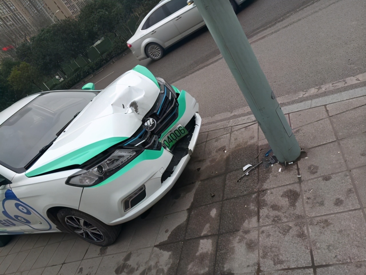 共享汽车淘汰下来的电动车,重庆有电动共享汽车