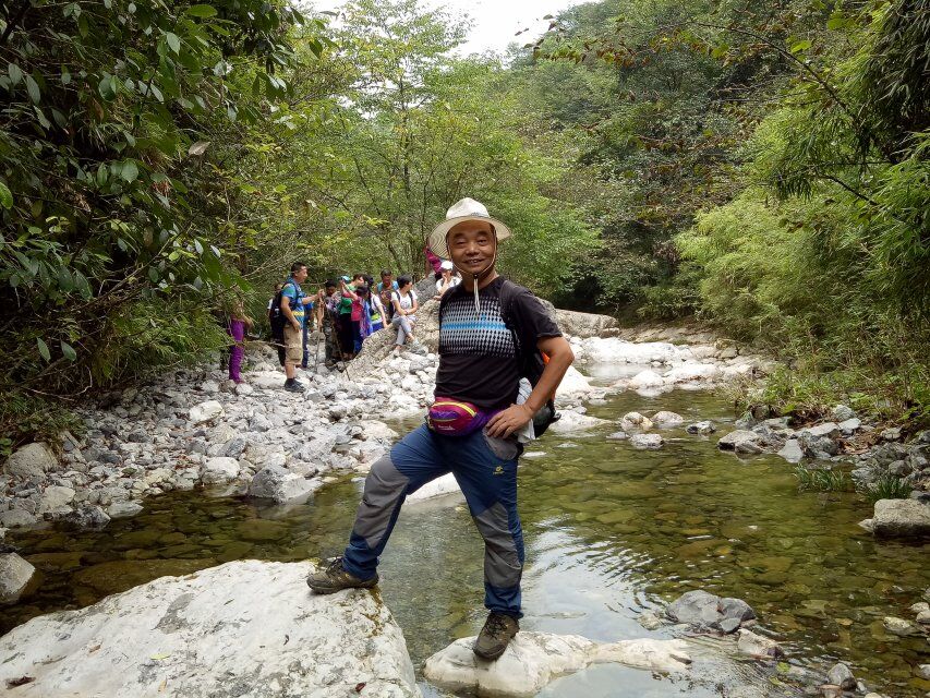 西漂湾瀑布群,建始西漂湾瀑布群