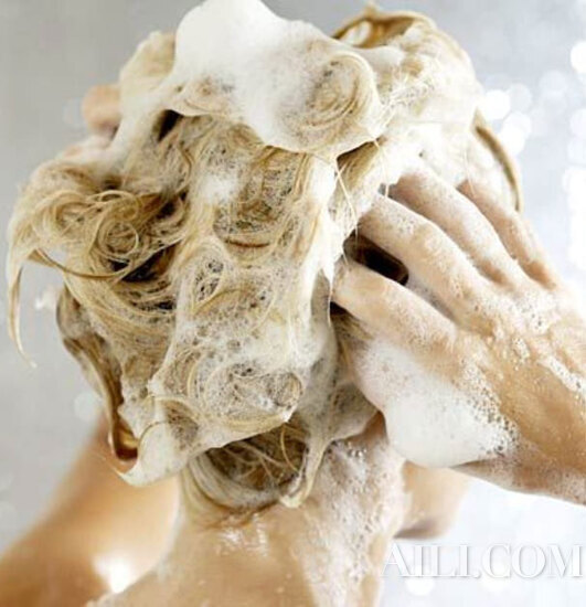 刘海粘头皮怎么办,刘海教程细软塌贴头皮