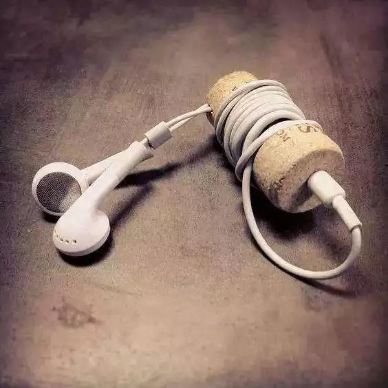 原来红酒塞才是一瓶酒中最值钱的,别再扔了