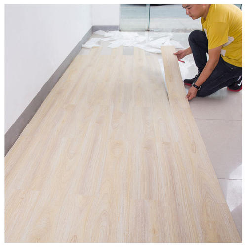 房子不刷墙固直接刮腻子行不,不铺地砖直接刮腻子