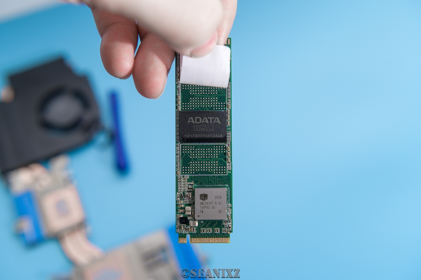 机械革命蛟龙16K笔记本评测,买游戏本机械革命