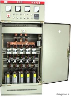 配电柜的补偿电容起什么作用,配电系统电容补偿柜的作用和功效