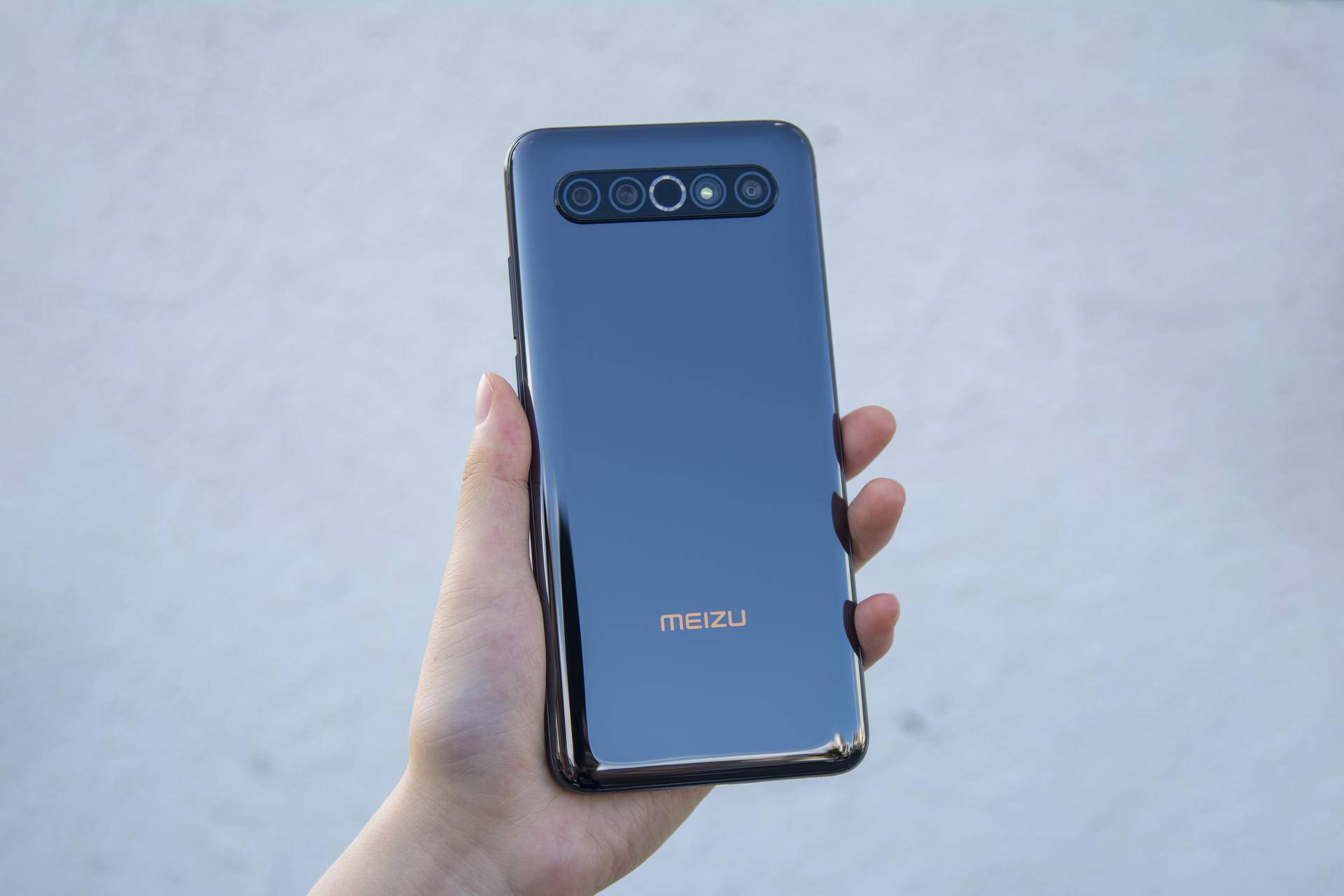 魅族17和魅族17pro如何选择,魅族17和魅族17pro谁更值得购买