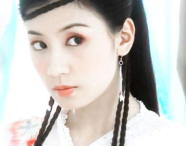 盘点那些甜美风的编发造型,创意编发造型不易散了解一下