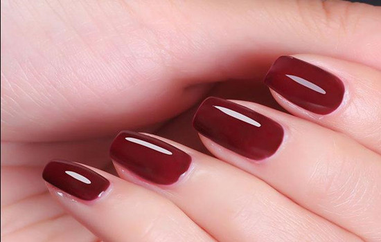 指甲扁平往上翘美甲,美甲的指甲翘起来了怎么补救