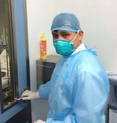 张文宏到贵阳第一人民医院,张文宏成为一个优秀医生