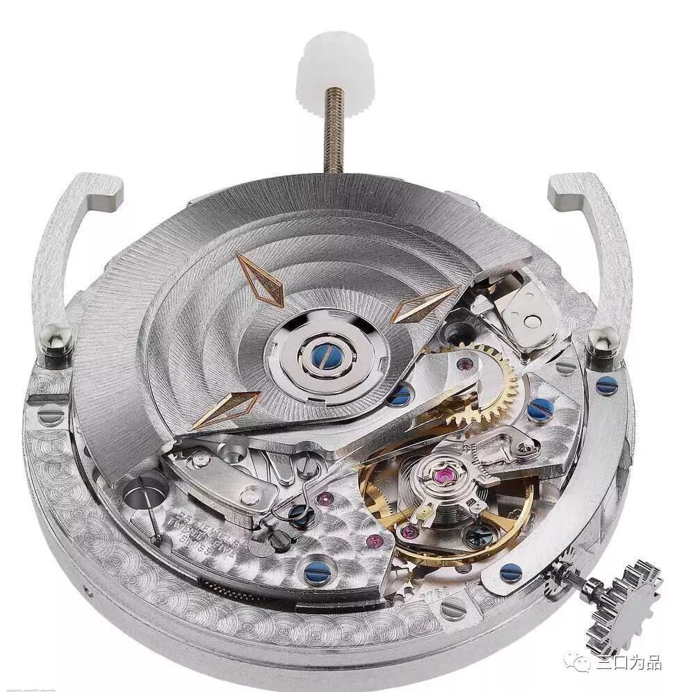 先服务于意大利皇家海军,后归属历峰拥有自主知识产权的运动品牌