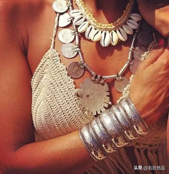 海边捡贝壳小碎片怎么做饰品,在海边捡的贝壳可以做什么小玩意