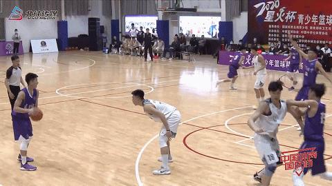 四战全胜！校园篮球击败职业梯队！清华附中夺冠，石奎MVP