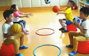 小孩做什么都不专心怎么办,孩子做任何事都不专心怎么教育