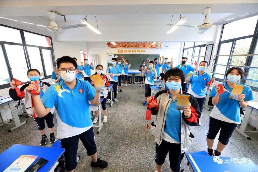 宜昌初中学生总人数,2023年宜昌市初三学生有多少人