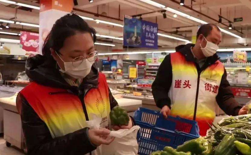 贴心举措暖人心上门服务解民忧,威海高区用温情服务打开群众心结