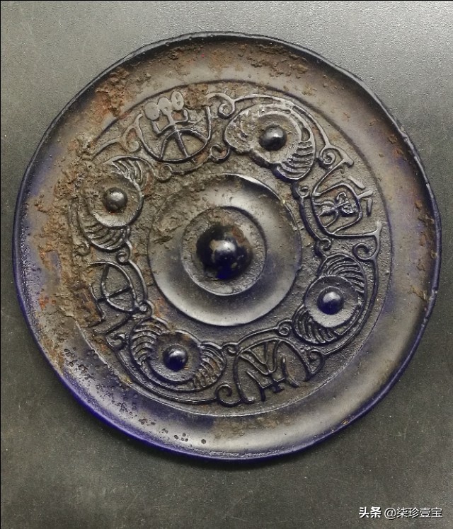 【古玩收藏与鉴赏】怎样辨别蜻蜓眼琉璃珠真伪。