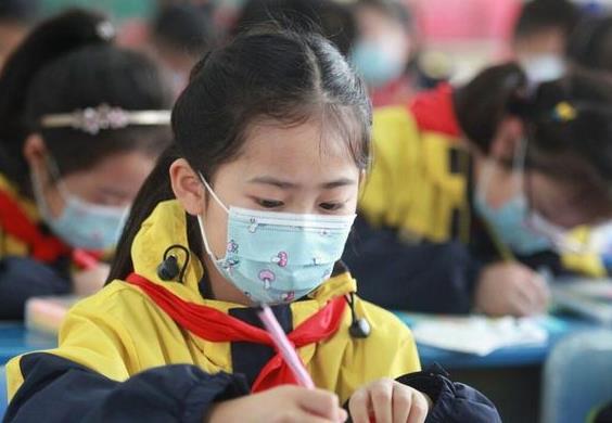 双减政策下英语还学不学,双减之下学生更应自律