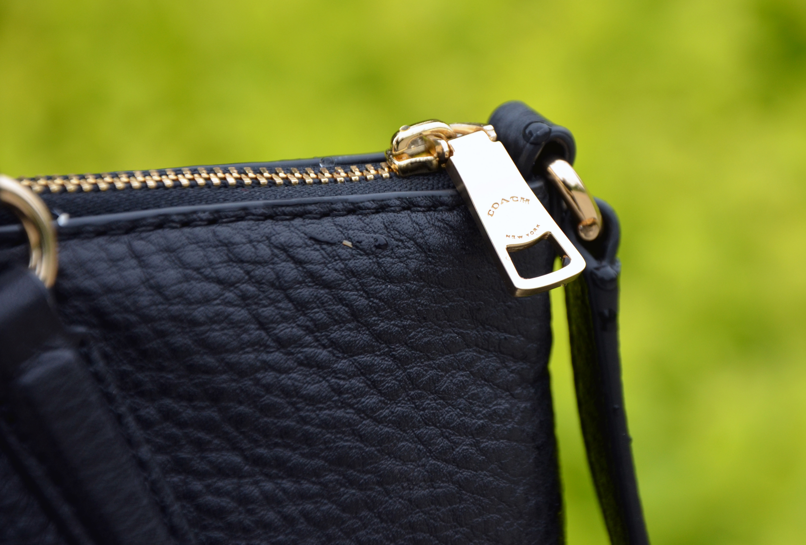 蔻驰coach饺子包,蔻驰女包的包包怎么样