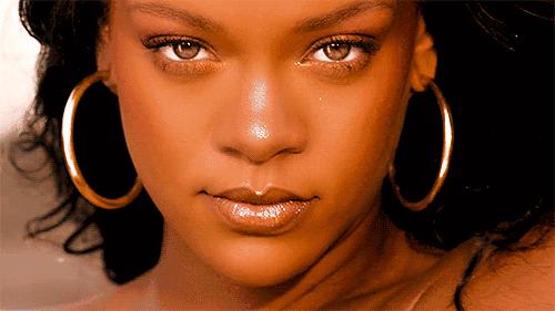 蕾哈娜与rocky还在交往吗,蕾哈娜17亿美元财产