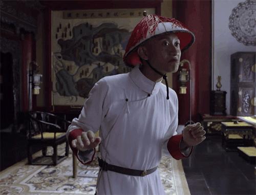 她很美,可惜被糟蹋了