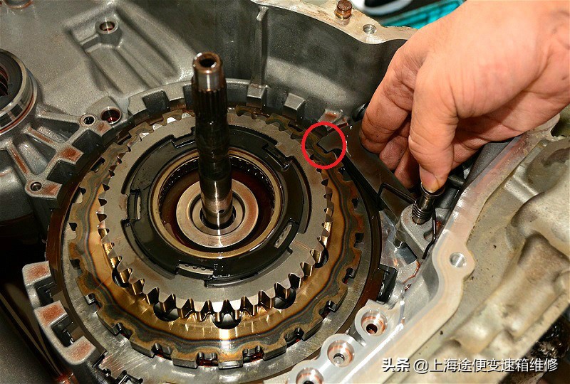 2011款别克gl8胖头鱼变速箱故障,别克gl8商务48伏轻混发动机变速箱