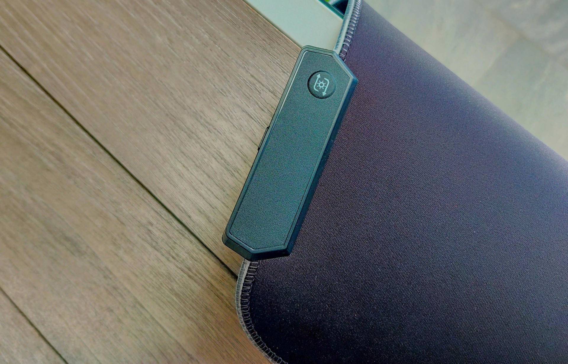 灵蛇鼠标垫属于什么档次,灵蛇p97鼠标垫