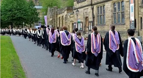 英国留学怎么查大学申请录取进度,英国留学申请需要具备哪些条件