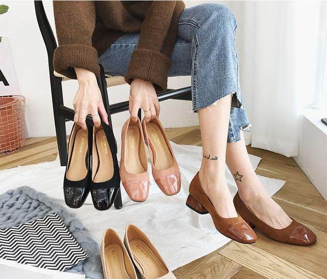 现在流行穿小白鞋吗,奶奶鞋怎么穿好看又耐穿